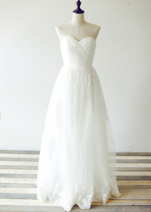Ivory Strapless Sweetheart Pleated Tulle Lace Romantic Wedding Dress